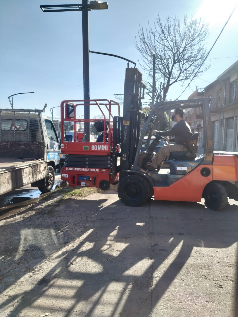 alquiler de autoelevadores